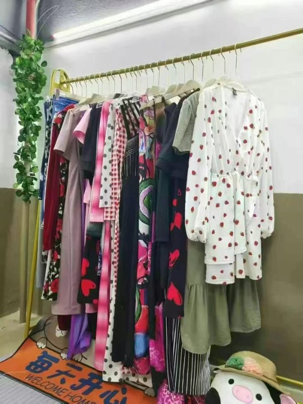 women dress and suit - Image 2